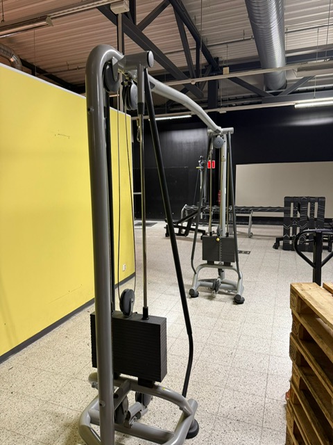 Technogym ristikkäistalja
