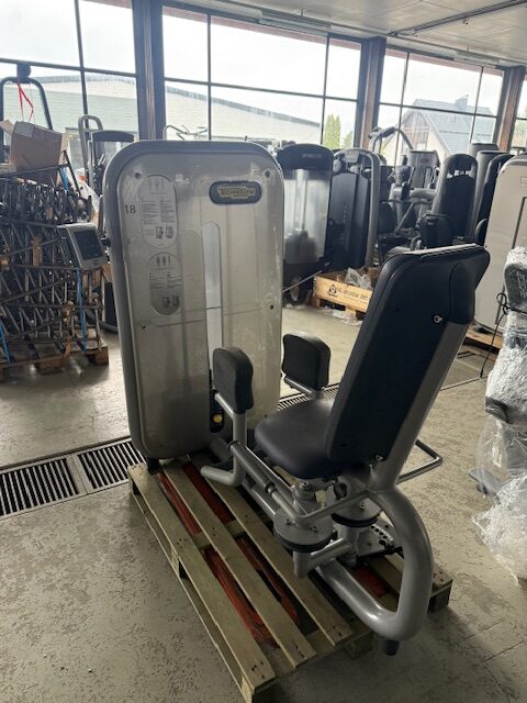 Technogym abductor
